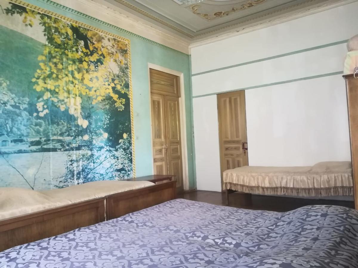 Гостевой дом Гиви Кобулети Экстерьер фото