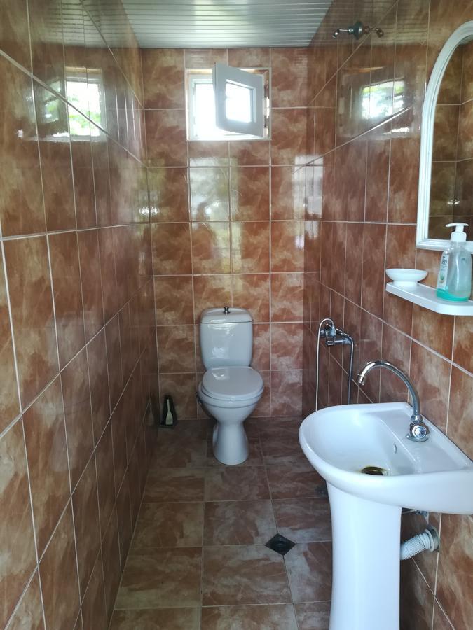 Гостевой дом Гиви Кобулети Экстерьер фото